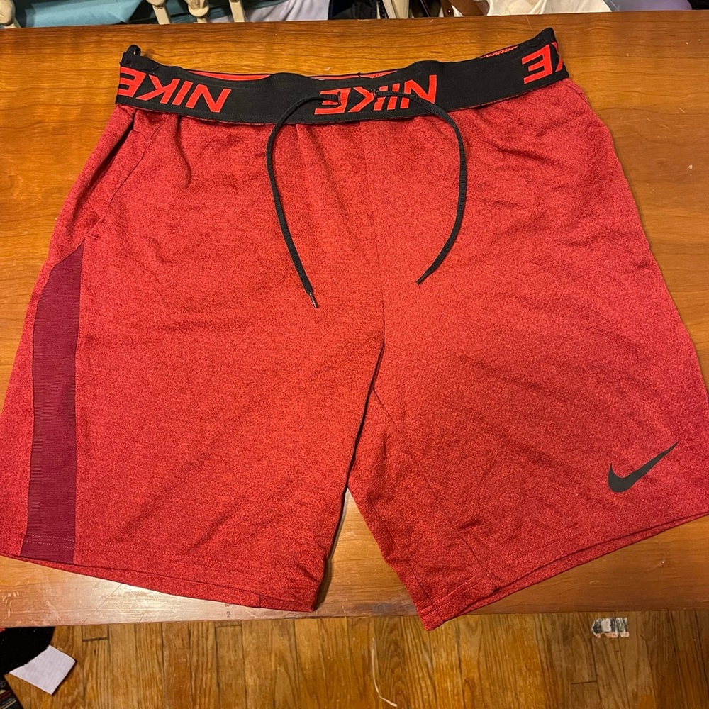 nike dri-fit veneer training shorts team red size large men